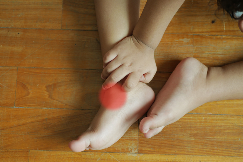 科勒病，新加坡舟骨骨软骨病。